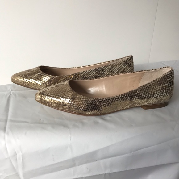 Banana Republic Flats 7 1/2 - Picture 3 of 8